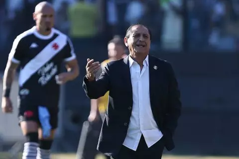 تقارير: الأهلي يقدم عرضًا إلى رامون دياز